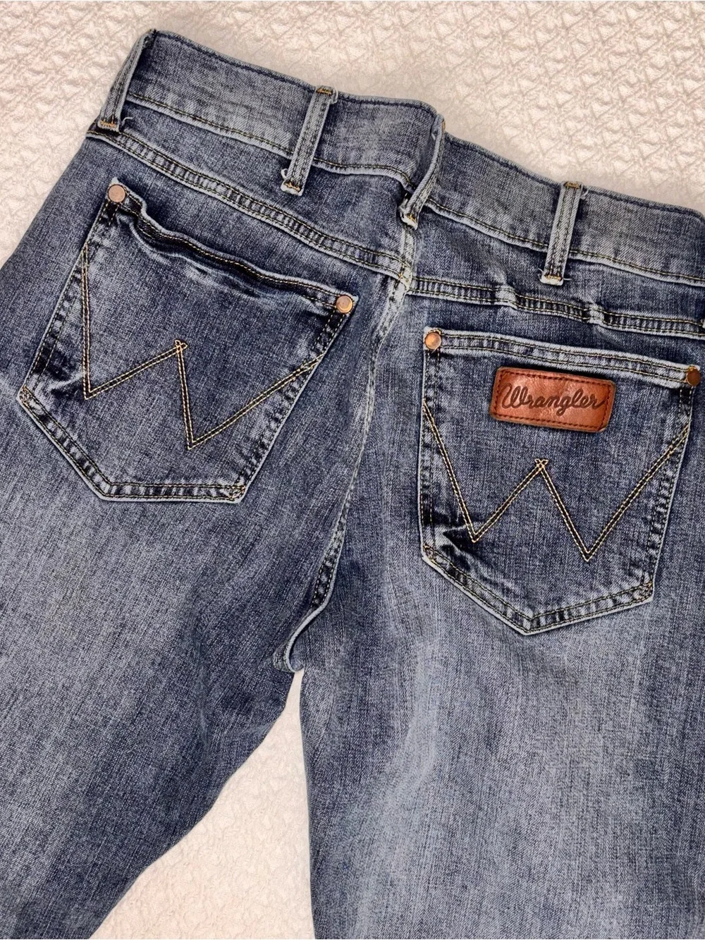 Wrangler Retro Slim Boot dark washed blue jeans 32 x 29 cowboy farm rodeo